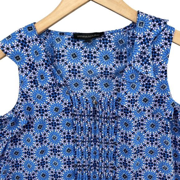 Banana Republic Floral Blouse Womens Blue Polyester Sleeveless Pleated Size S - Picture 3 of 10